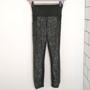 Lululemon High Times Mesh Jazzy White Green Gator Leggings Pants